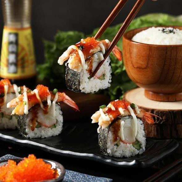 Sushi-Herstellungsset: Bereiten Sie Ihre Sushi ganz einfach zu Hause zu